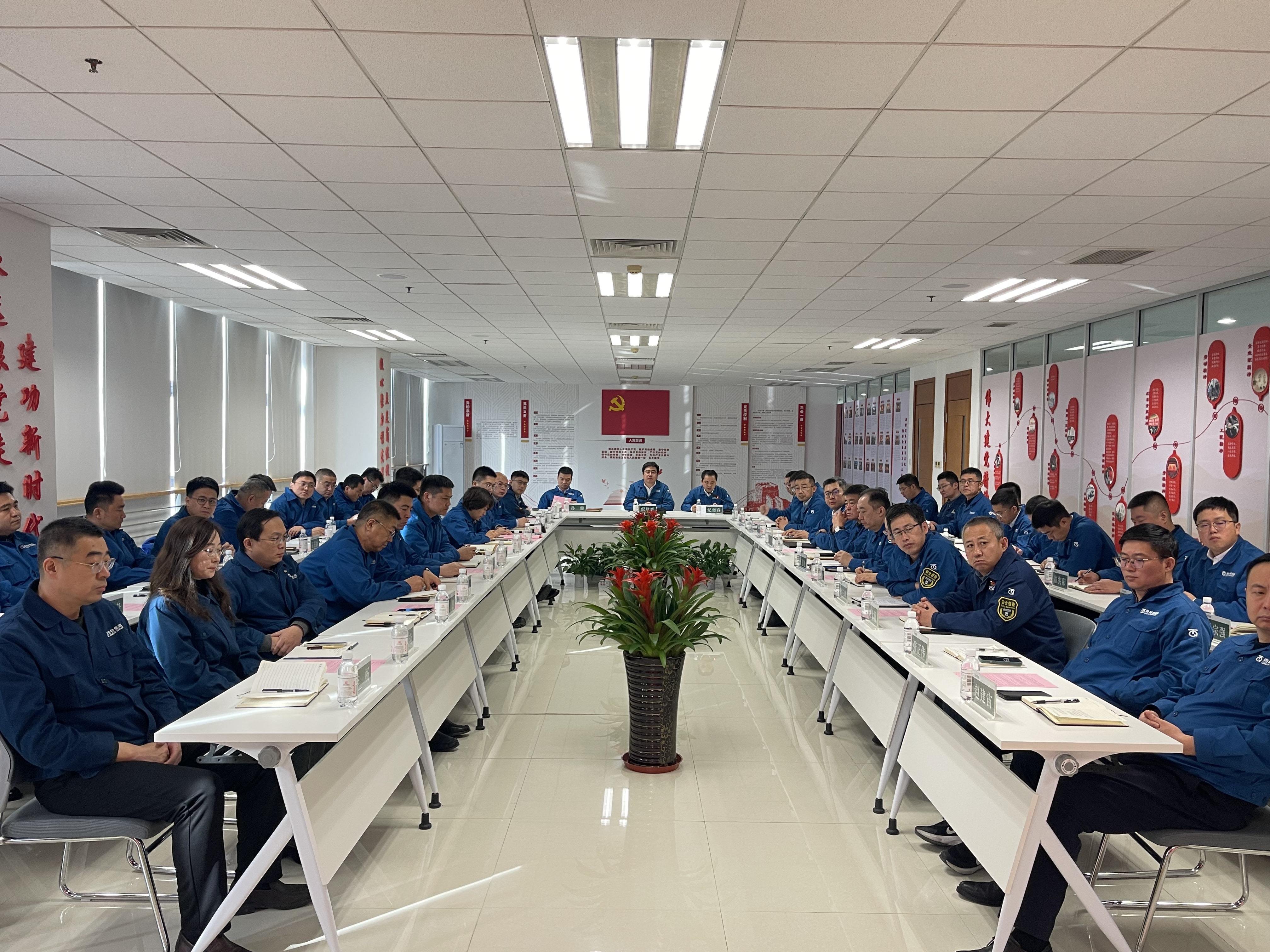 擘画 2026 高质量生长蓝图┃青William希尔官网入口团2025年度谋划事情总结会顺遂召开